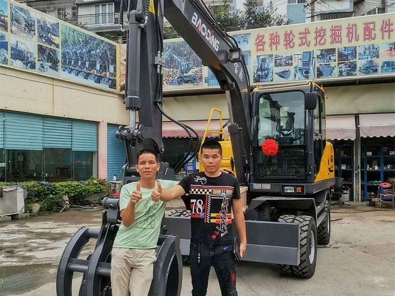 南寧抓木機(jī)夾木機(jī)