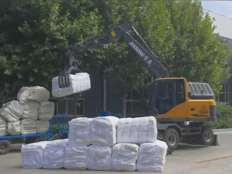 寶鼎抓木機，可運用于各個方向